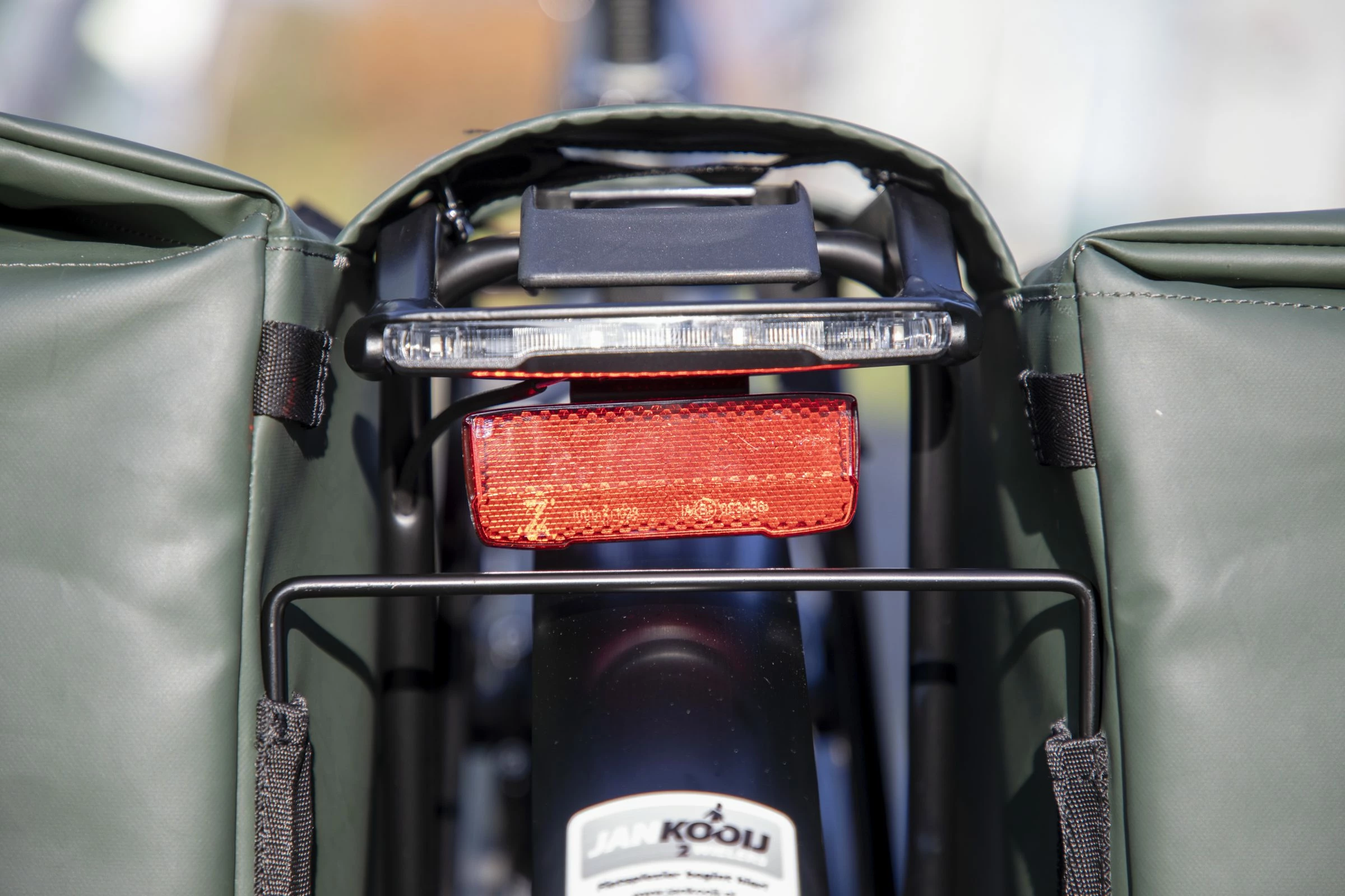 Double Sacoche Vélo New Looxs Odense - 39 Litres 13 Double Sacoche Vélo New Looxs Odense - 39 Litres – Image 11