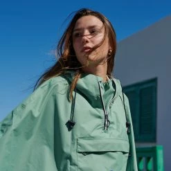 Le Temps Des Grenouilles Poncho De Pluie ADULTE - Coloris Unis 21 Le Temps Des Grenouilles Poncho De Pluie ADULTE - Coloris Unis -Promos Vélo Magasin cape de pluie recyle vert pastel femme homme temps des grenouilles