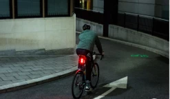 Beryl Éclairage Vélo Avec Laser De Signalisation - 300 Lum -Promos Vélo Magasin capture zoom