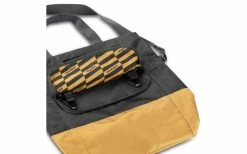 Sacoche Arrière Vélo Urban Proof 20L -Promos Vélo Magasin interieur sacoche impermeable velo recyclee grise