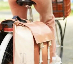 Sacoche Vélo Femme Basil Urban Load 53L 9 Sacoche Vélo Femme Basil Urban Load 53L -Promos Vélo Magasin sacoche velo femme basil urban load orange terra cota rose vieilli