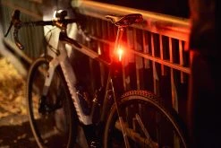 Kryptonite Light Incite XBR éclairage Arrière Vélo -Promos Vélo Magasin xbr lifestyle 3